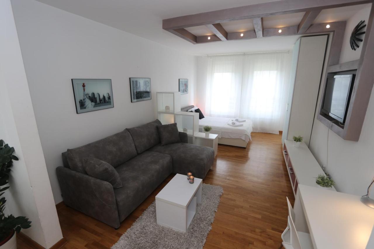 New Belgrade Apartment Belville, Parking 5 Evra Dan Exterior photo