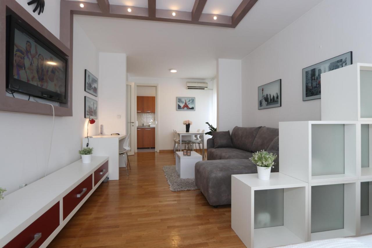 New Belgrade Apartment Belville, Parking 5 Evra Dan Exterior photo