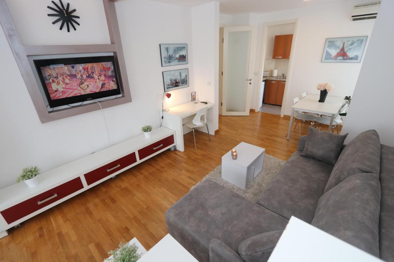 New Belgrade Apartment Belville, Parking 5 Evra Dan Exterior photo